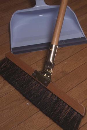 盗聴を防ぐには盗聴器発見のプロであるTKKに相談を